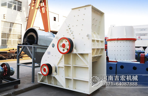 雙級(jí)破碎機(jī)：干濕通吃,液壓開(kāi)合易檢修,無(wú)篩底永不堵！