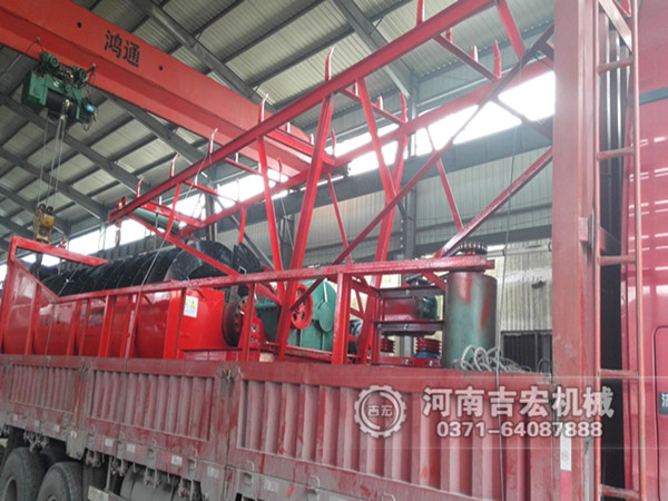 螺旋洗石機(jī)、移動輸送機(jī)發(fā)往東北