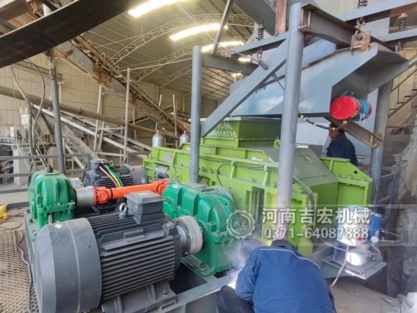 時(shí)產(chǎn)5-10噸制砂剛需？400×400對(duì)輥機(jī)完美匹配,投產(chǎn)即回本！